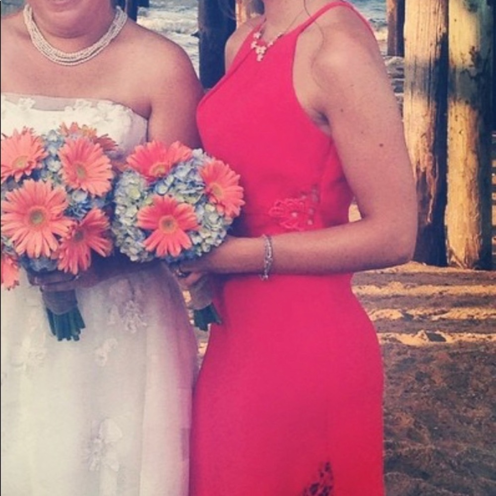 Dress - Picture 2 of 2